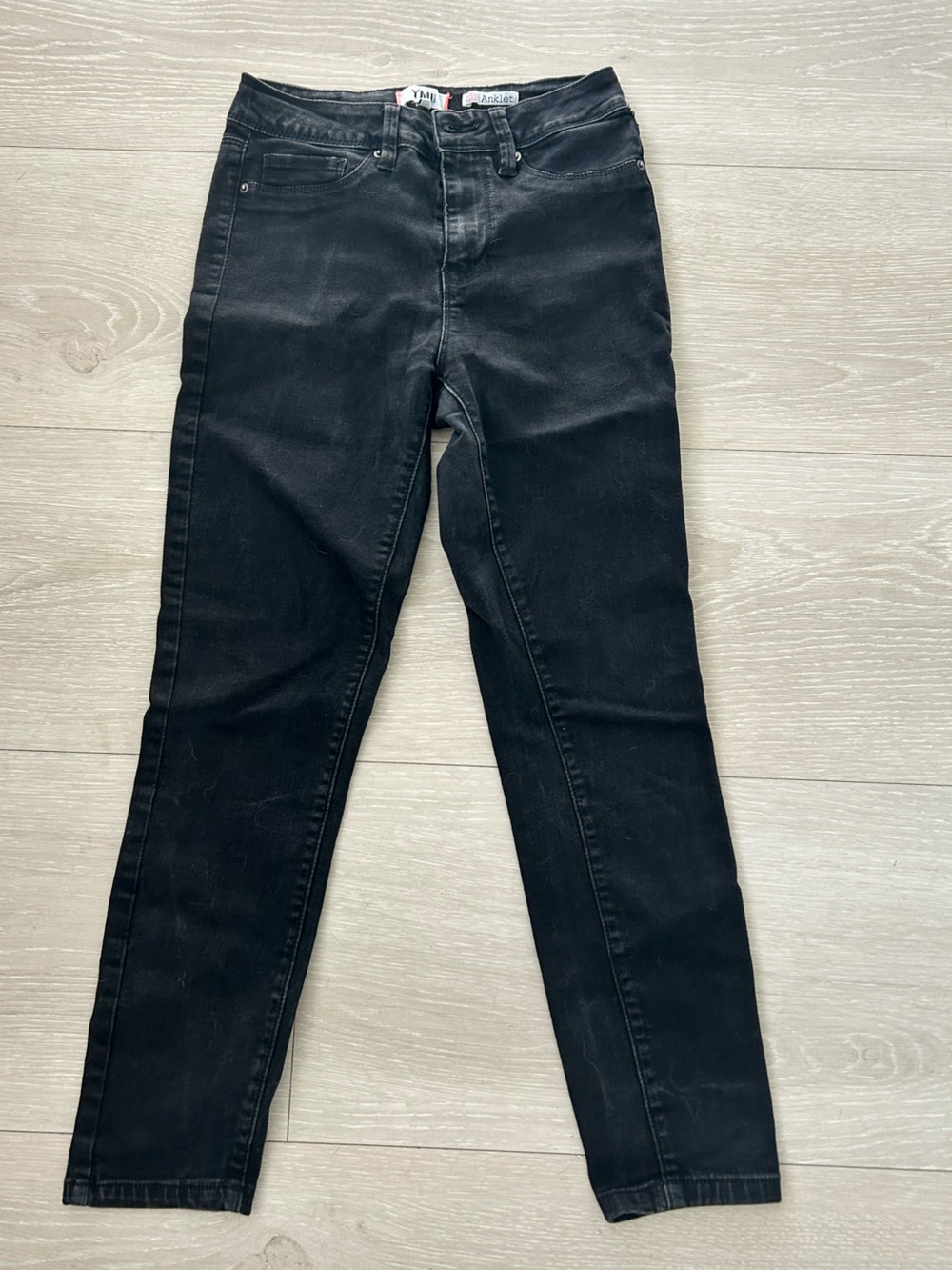 Women’s Skinny High Rise Booty shaping Anklet Black Jeans